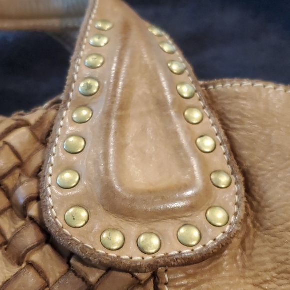 Viori di Vireuze Leather Shoulder Bag - Picture 7 of 9